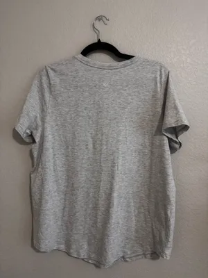 Lululemon Love V Neck Tee 10 Grey thumbnail 3