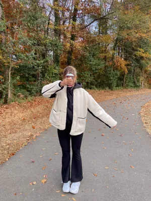 Black and white reversible jacket Boutique thumbnail 4