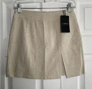 Lioness The Lola Mini Skirt Womens Size 2 Oatmeal Linen Blend Slit Neutral‎ NEW thumbnail 1