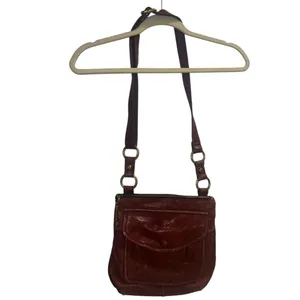 ✨Fossil Wine Crossbody Adjustable with Key Charm✨ thumbnail 2