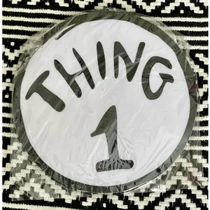 Dr. Seuss The Thing Costume Kit thumbnail 5