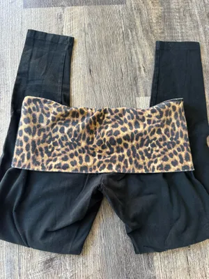 Victoria's Secret PINK Fold Over Leggings thumbnail 3
