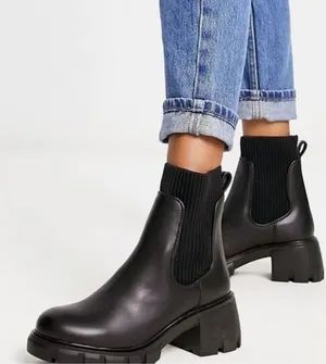 Steve Madden Hayle Chelsea Boots Womens 9 Black Vegan Chunky Lug Sole Platform thumbnail 1