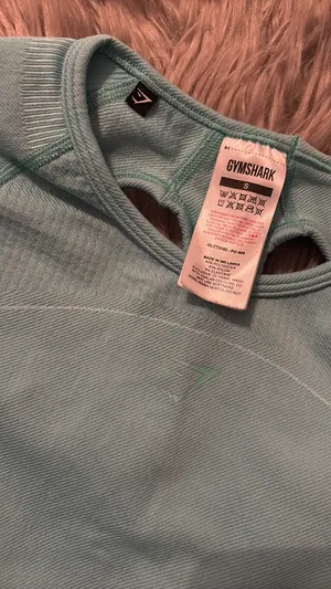 Gymshark Top Crop thumbnail 3