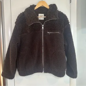 Abercrombie & Fitch Mixed Texture Sherpa Fleece Bomber Jacket. Brown. Large. thumbnail 1