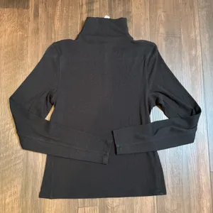 Lululemon Ribbed Wool Blend Turtleneck Long Sleeve Top Black Size 8 Athleisure thumbnail 2