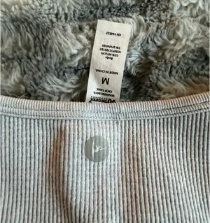 90 Degrees by Reflex Seamless Raya Crop Tank - Gray M thumbnail 4