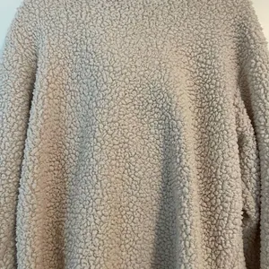 Cozy Sherpa Hoodie Size L thumbnail 3