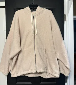 Hooded Sherpa thumbnail 1
