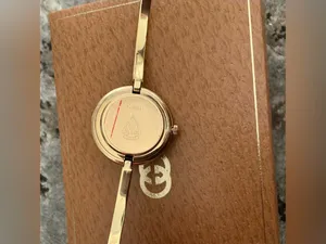BEAUTIFUL GUCCI bangle watch set 🔥🔥🔥 thumbnail 13