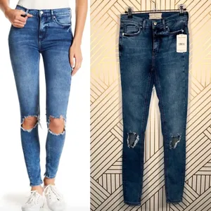 Free‎ People Busted Knee Skinny Jeans in Turquoise thumbnail 2