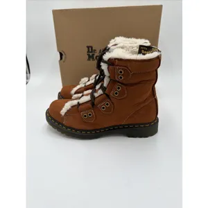 Dr. Martens Women's 1460 Ghille Boots Tan 10 NWB MSRP $ 180 thumbnail 3