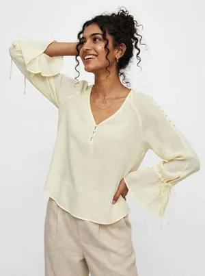 Black Swan Ivory Blouse Medium Long Sleeve NWT Romantic Cottagecore thumbnail 1