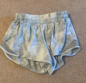 Lululemon Shorts thumbnail 1