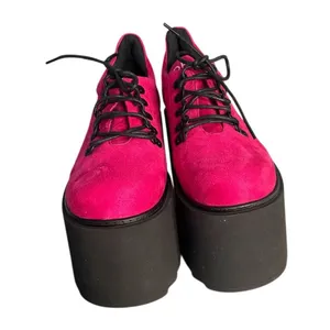 LA MODA Hot Pink Platform Shoes Touch The Sky Sneakers Vegan Suede Size 10 US 8 thumbnail 2