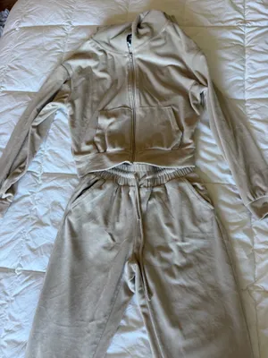 Charlotte Russe Tracksuit thumbnail 1