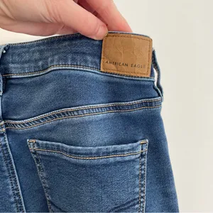 AMERICAN EAGLE Ne(x)t Level High-Waisted Jegging Soft Knit Hi-Rise Dark Ripped 4 thumbnail 16