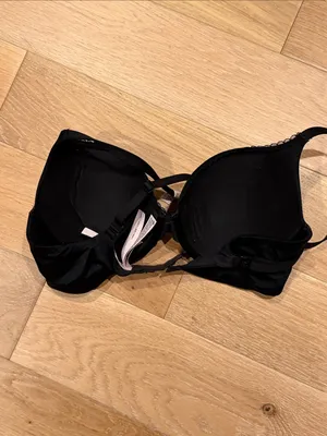 Victoria's Secret Black Push-Up Bra 34D thumbnail 2