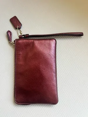 Coach Corner Zip Wristlet Metallic Cherry Leather Wallet Wristlet NWOT thumbnail 2