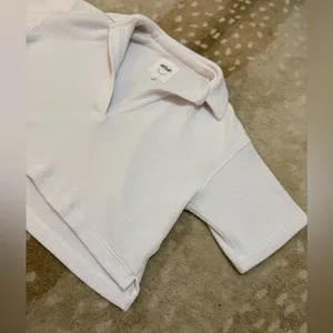 Aerie open collared white ribbed crop t-shirt women’s size small thumbnail 3