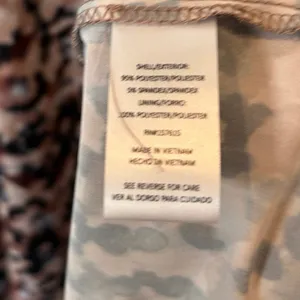 Nicole Miller‎ Tan Animal Print Maxi Dress Size Medium thumbnail 9