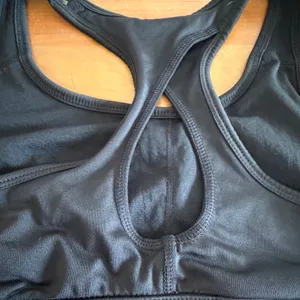 Reebok Womens Black Racerback Keyhole Sports Bra Size Medium Activewear Gym thumbnail 4