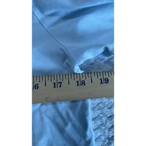 Lululemon Womens Light Blue V-Neck Short Sleeve Cropped flaw cut Tee Shirt thumbnail 7