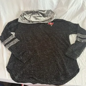 NFL Teens apparel tampa bay buccaneers hoodie size large thumbnail 1