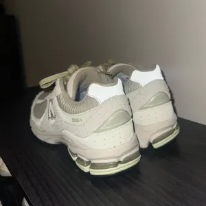 New Balance 2002R Sneakers thumbnail 3