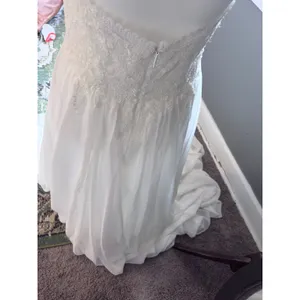 JJs House White Lace Halter Wedding Dress thumbnail 5