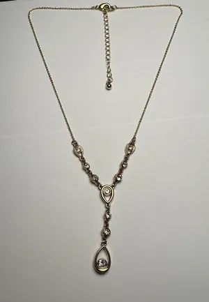 NR By Avon Rhinestone Gold Tone Y Drop Lariat Chain Necklace Adjustable thumbnail 1