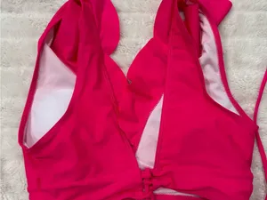 Hot Pink Bikini Size L thumbnail 4