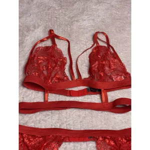 Avidlove Red Lace Lingerie Set‎ & Suspender Belt Small thumbnail 2