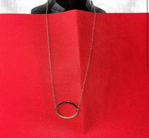 Letter O Necklace Gold thumbnail 2