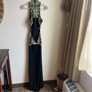 Sherri Hill 50153 Black/Green Beaded Prom Dress thumbnail 13