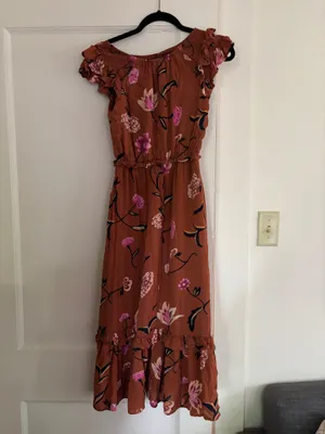 Universal Threads Midi Dress Floral thumbnail 2