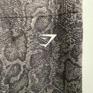 Gymshark Snake Print Leggings XS Small 7/8 Length Pull On Wide Waistband thumbnail 2