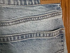 American Eagle 90s Bootcut  High Rise Light Wash Split Front Hem Jeans Size 12 thumbnail 4