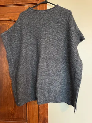 Universal Threads sweater thumbnail 1