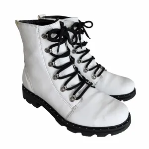 Sorel Lennox Lace Up Waterproof Boots White Black Size 11 thumbnail 1