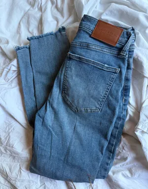 Lucky Brand Jeans thumbnail 1