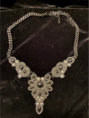 Gothic Gunmetal Black Cabochon Rhinestone Bib Statement Necklace 18 thumbnail 1