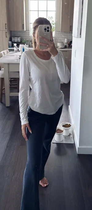Banana Republic White Long-Sleeve Scoop Neck Top (Size Small) thumbnail 1
