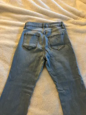 Old Navy Wow Flare Jeans thumbnail 3