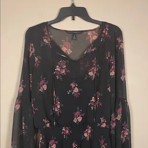 White House Black Market Women’s Boho Floral Print Flared Long Sleeve Dress thumbnail 2