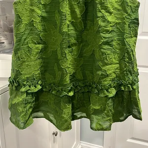 ANTHROPOLOGIE (Maeve) Savannah Peplum Textured Floral Blouse, Green, Size 4 thumbnail 5