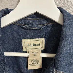 L.L. Bean Womens Size Small Denim Barn Coat Blue 1821 thumbnail 2