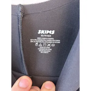 Skims Body Unlined Plunge Mid Thigh Bodysuit Onyx XS. NWT ( SOLD OUT) thumbnail 5