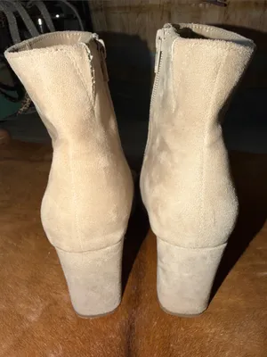 A New Day Delilah Block Heeled Ankle Boots Size 10 beige Faux Suede Bootie Zip thumbnail 6