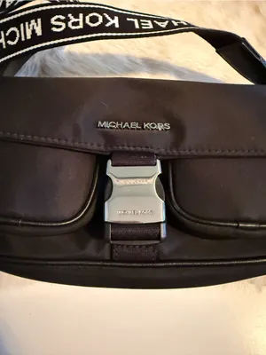 Michael Kors Khai Medium Nylon Messenger Bag thumbnail 8